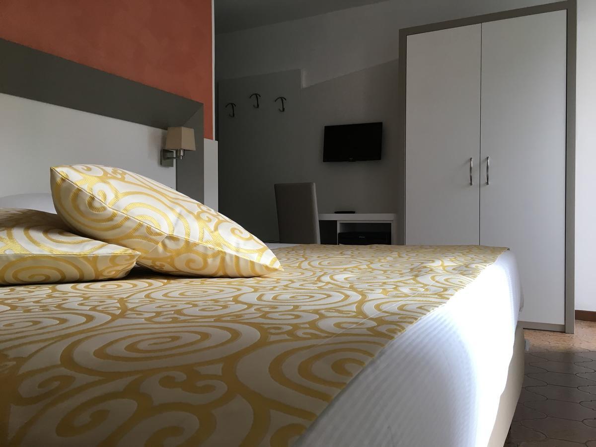 Hotel Centrale San Pellegrino Terme Esterno foto